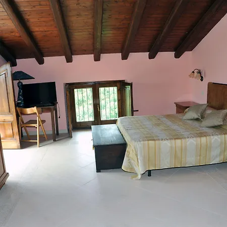 La Casa Rosa Bed & Breakfast Giarre