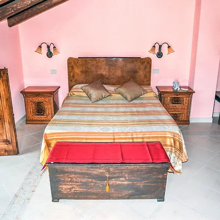 La Casa Rosa Bed & Breakfast *